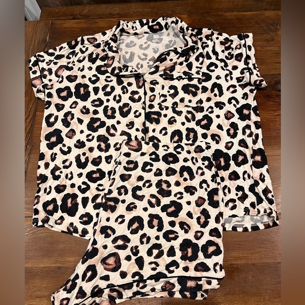 Stars Above Short Sleeve Shorts Pajama Set in Leopard